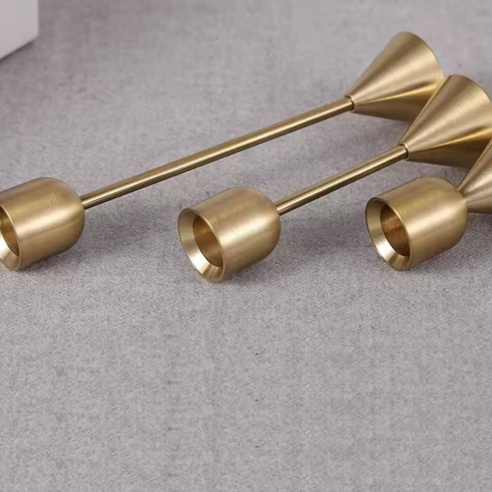 Guldfärgade Ljusstakar – 3-pack med Elegant Skandinavisk Design