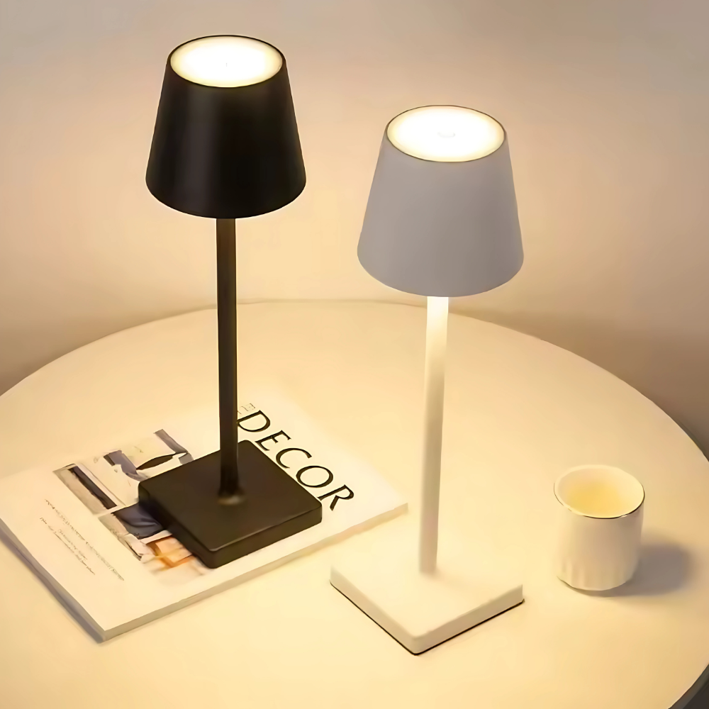 Modern LED Bordslampa – Trådlös & Dimmbar för Mysig Belysning