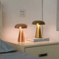 Elegant Svampformad Bordslampa i Metall – LED, USB-laddning