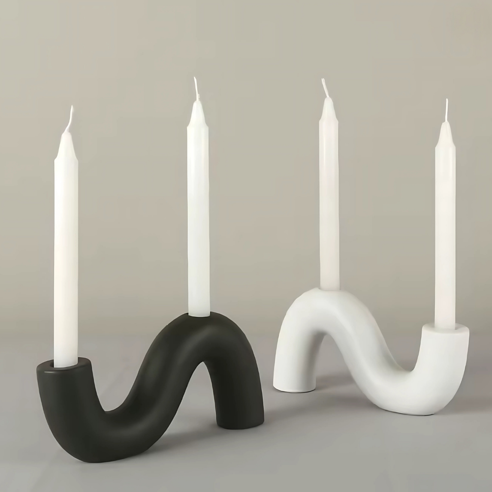 Skulptural Ljusstake – Modern Design i Svart eller Vit