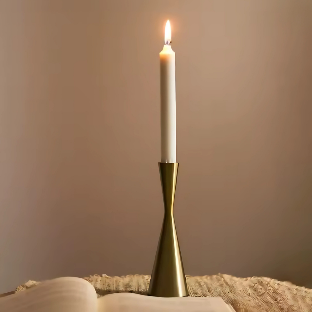 Ljusstakar i guldfärg – 3-set med modern och elegant design