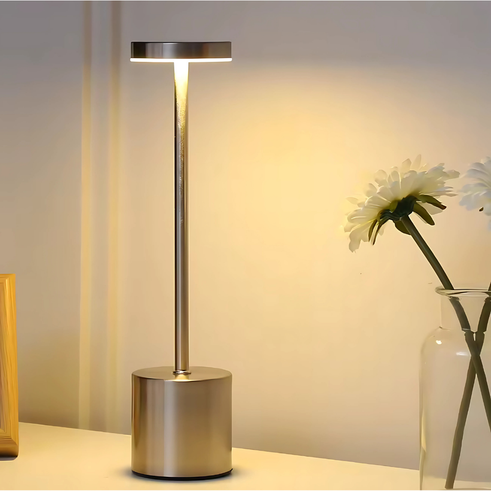 Elegant LED Bordslampa – Laddningsbar och Dimbara i Modern Design